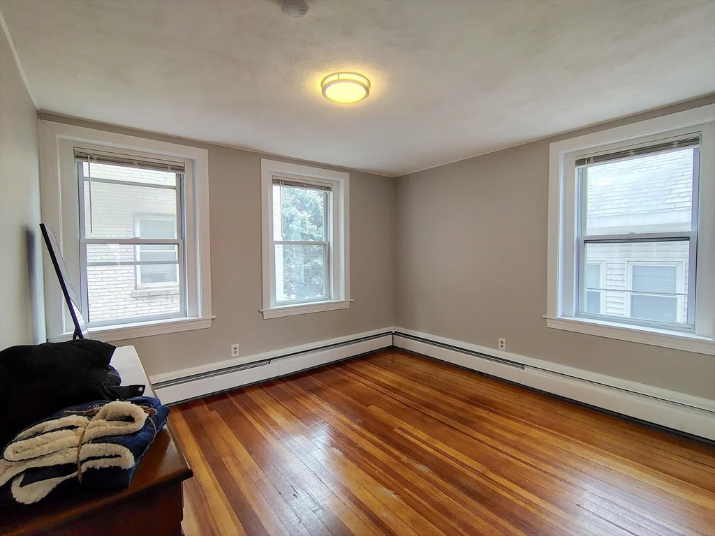 2 bed, 1 bath apartment for rent at 260 Washington St Unit 28, Glenwood — photo 5 of 9