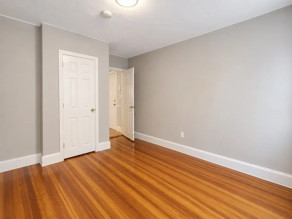 2 bed, 1 bath apartment for rent at 260 Washington St Unit 28, Glenwood — photo 3 of 9