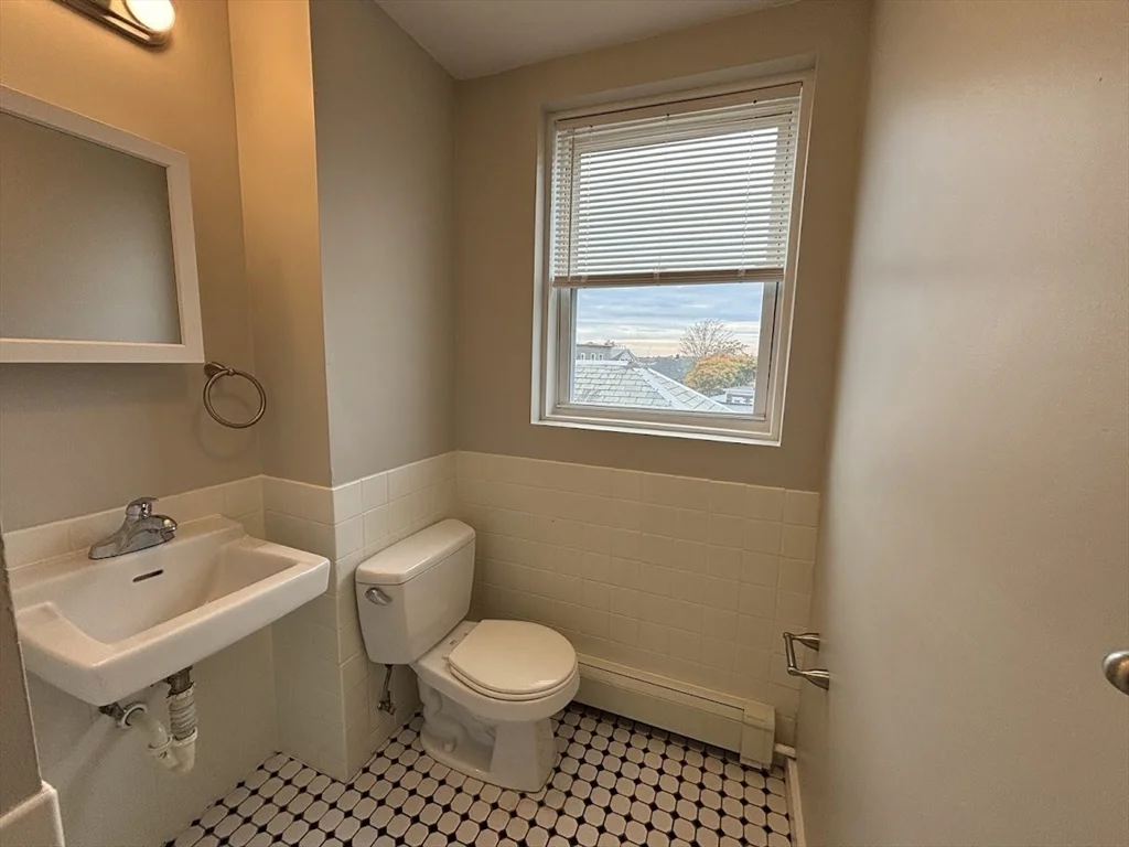 2 bed, 1 bath apartment for rent at 260 Washington St Unit 38, Glenwood — photo 8 of 8