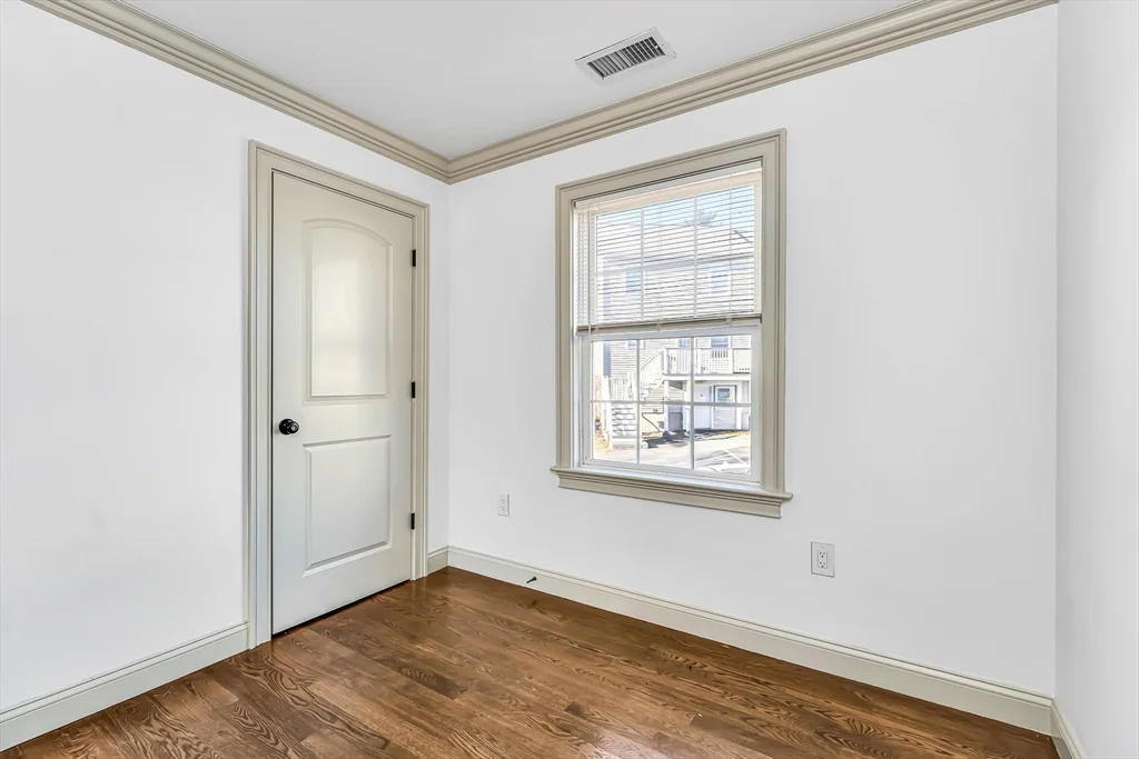 5 bed, 3 bath apartment for rent at 2601 Washington St Unit 2601, Roxbury — photo 18 of 22