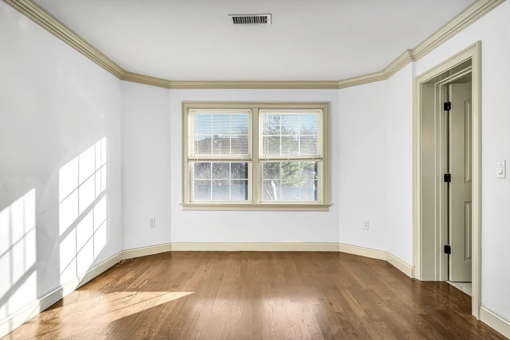 5 bed, 3 bath apartment for rent at 2601 Washington St Unit 2601, Roxbury — photo 15 of 22
