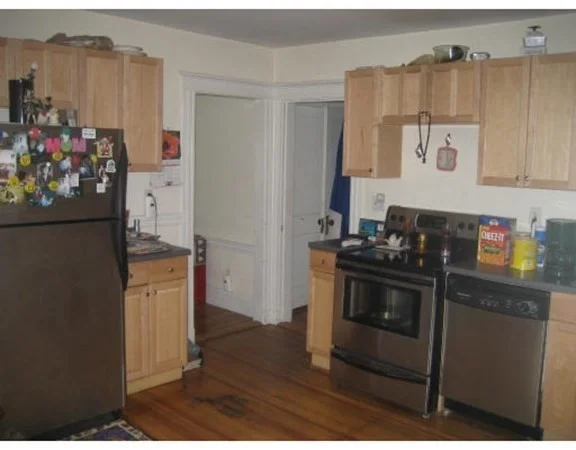 3 bed, 1 bath apartment for rent at 261-263 Roslindale Ave Unit 2, Roslindale — photo 7 of 7