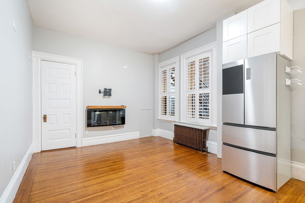 Studio bed, 1 bath apartment for rent at 261 Beacon St Unit 32, Back Bay
