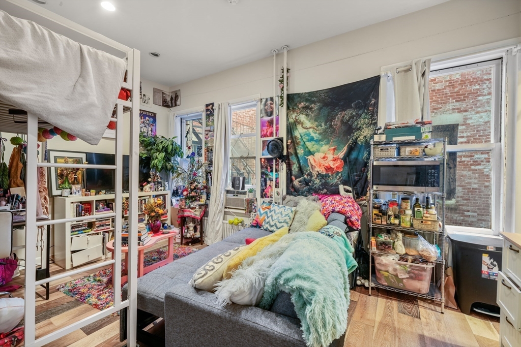 Studio bed, 1 bath apartment for rent at 261 Beacon St Unit 52, Back Bay — photo 10 of 12