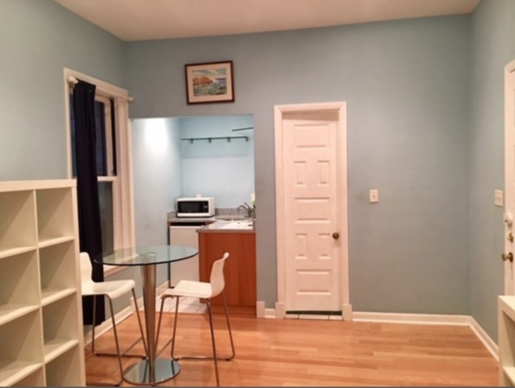 Studio bed, 1 bath apartment for rent at 261 Beacon St Unit 52, Back Bay — photo 8 of 12