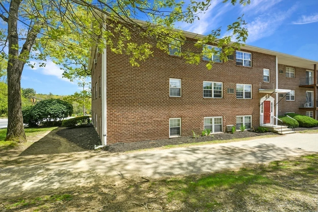 2 bed, 1 bath apartment for rent at 261 Boston Post Rd E Unit 2, Marlborough — photo 16 of 19