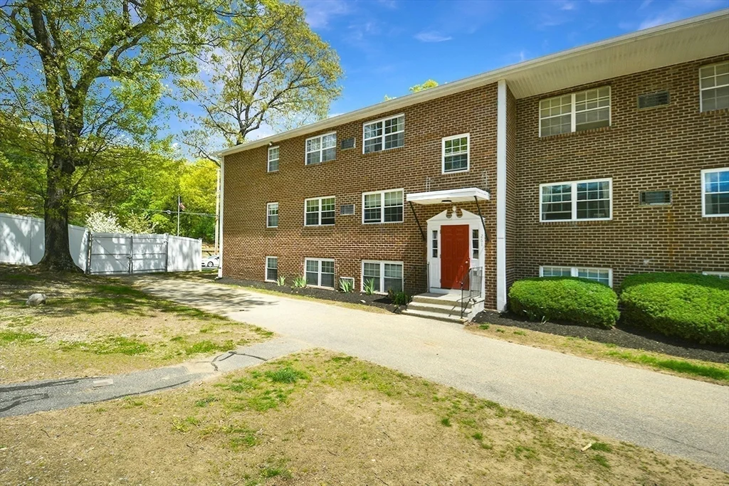 2 bed, 1 bath apartment for rent at 261 Boston Post Rd E Unit 2, Marlborough — photo 17 of 19