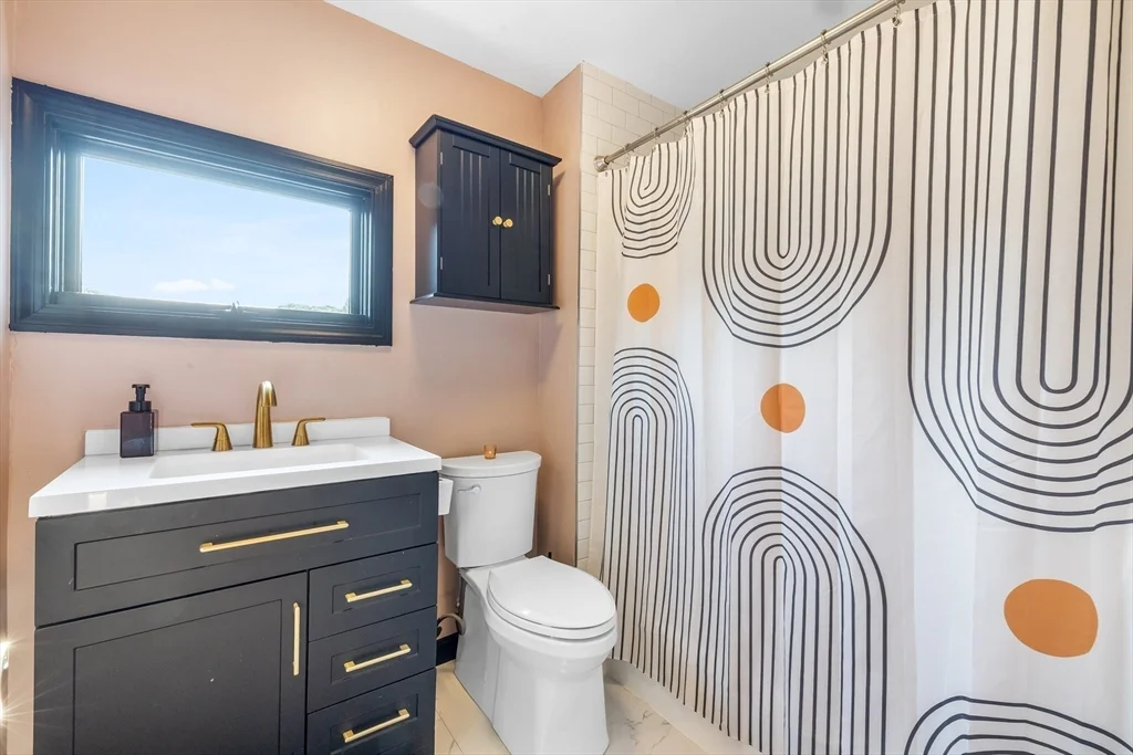 2 bed, 1 bath apartment for rent at 261 Forest St Unit 261, Malden — photo 8 of 15