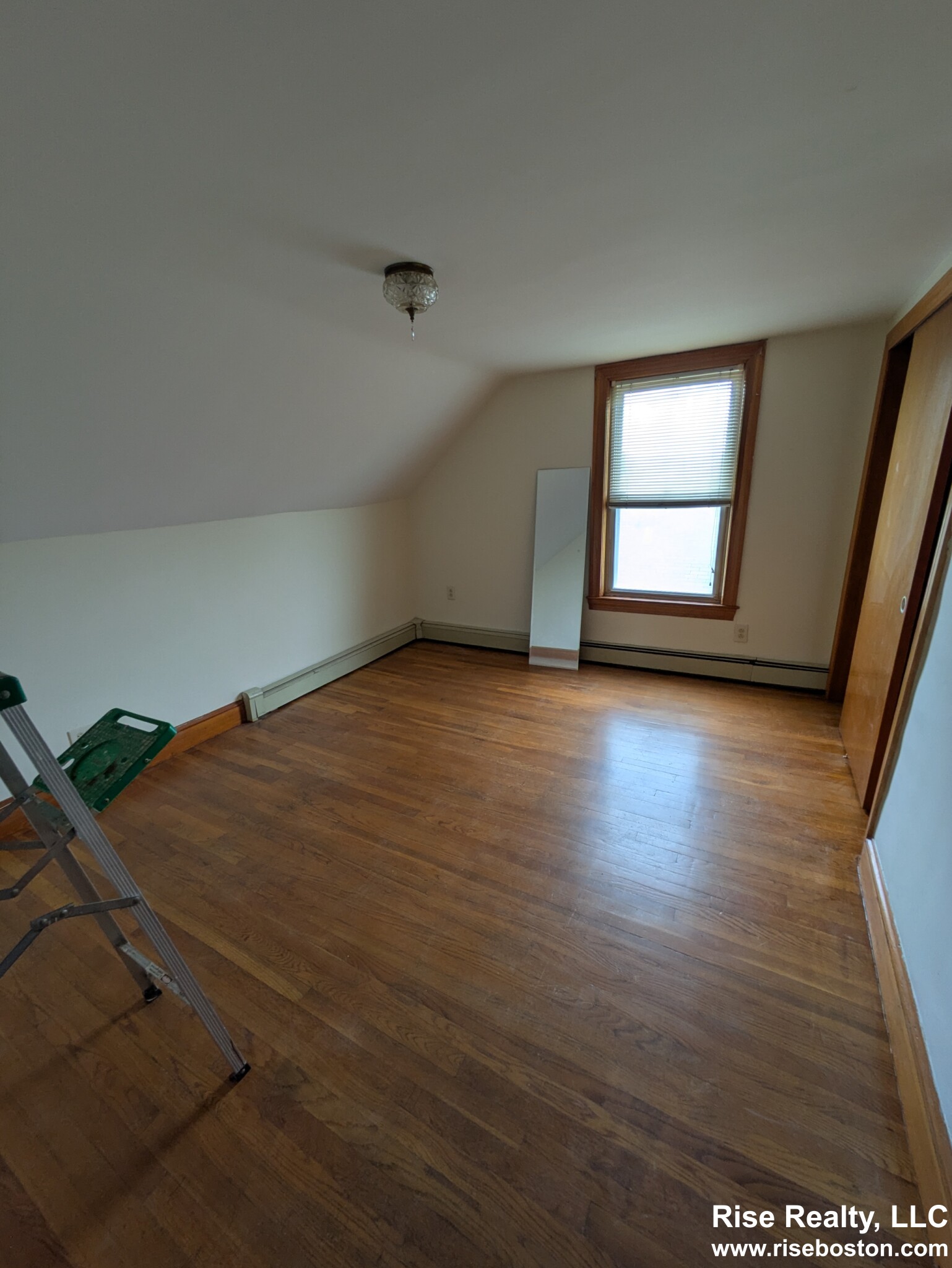 2 bed, 1 bath apartment for rent at 261 Lexington St Unit 3, Watertown — photo 10 of 12