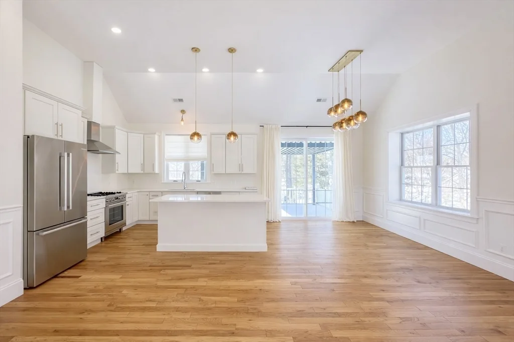3 bed, 3 bath apartment for rent at 261 Main St Unit 1, Shrewsbury — photo 10 of 36