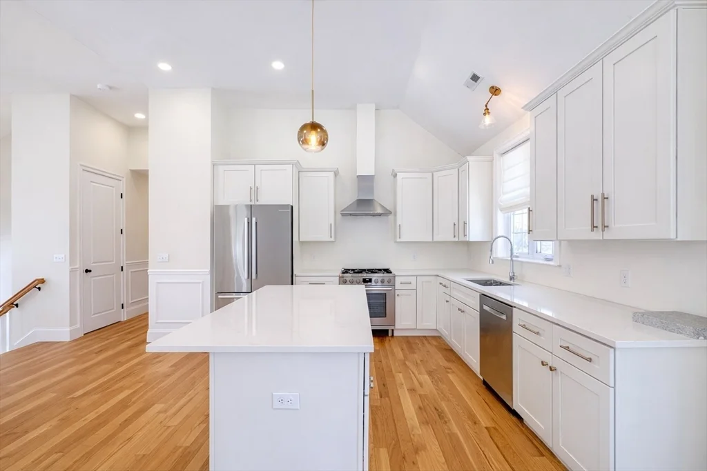 3 bed, 3 bath apartment for rent at 261 Main St Unit 1, Shrewsbury — photo 12 of 36