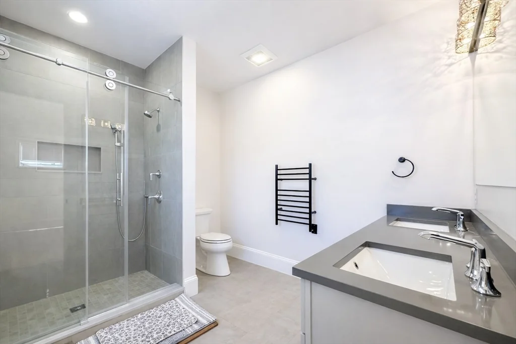 3 bed, 3 bath apartment for rent at 261 Main St Unit 1, Shrewsbury — photo 25 of 36