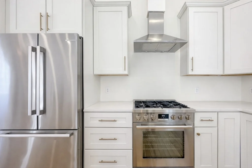 3 bed, 3 bath apartment for rent at 261 Main St Unit 1, Shrewsbury — photo 14 of 36