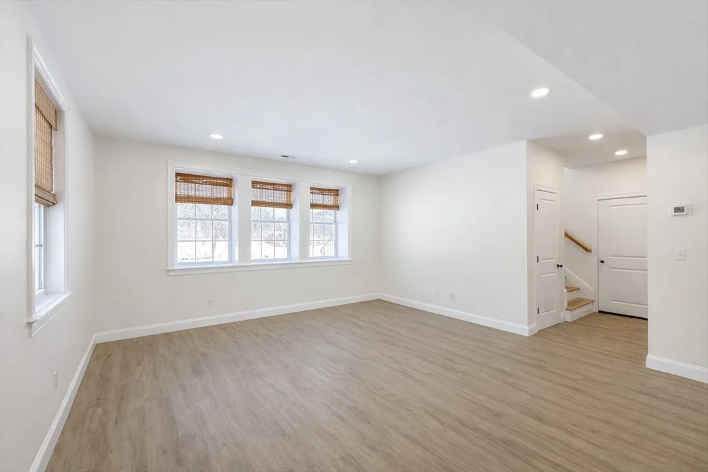 3 bed, 3 bath apartment for rent at 261 Main St Unit 1, Shrewsbury — photo 29 of 36