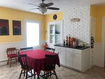 2 bed, 1 bath apartment for rent at 261 Middlesex Unit 1, North Andover — photo 2 of 26