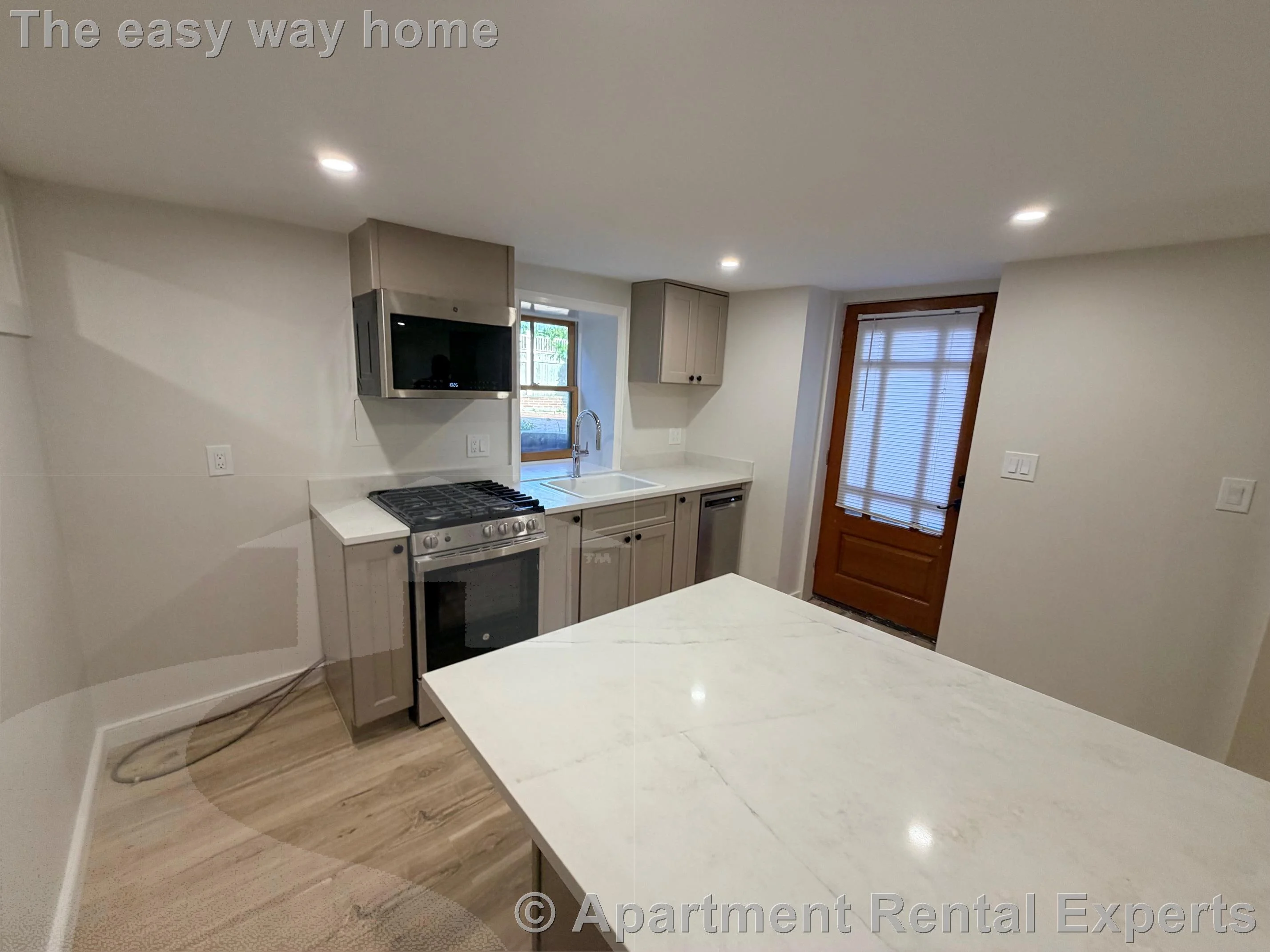 1 bed, 1 bath apartment for rent at 261 Mt Auburn St, Harvard Square — photo 2 of 14