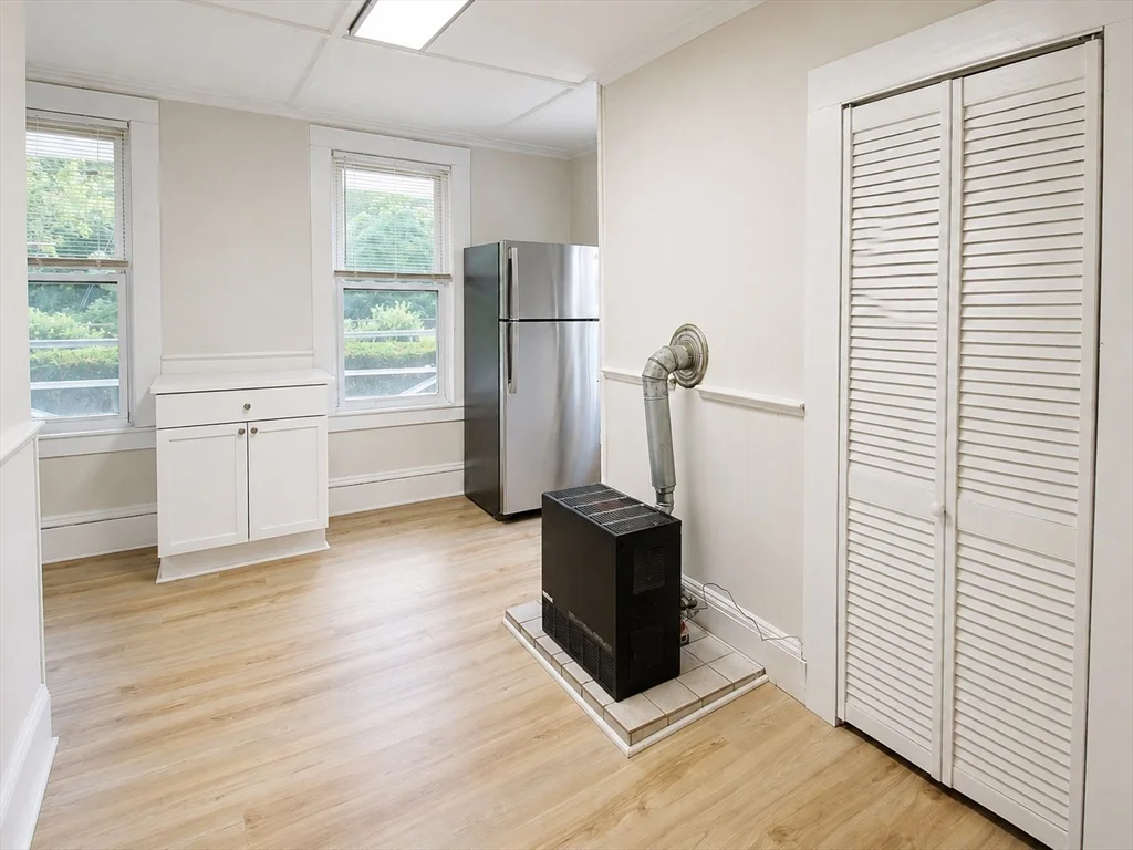 1 bed, 1 bath apartment for rent at 261 Plymouth St Unit 1, East Bridgewater — photo 7 of 13