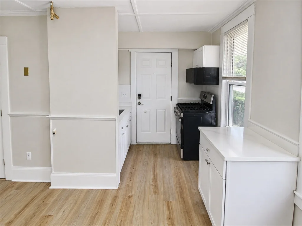1 bed, 1 bath apartment for rent at 261 Plymouth St Unit 1, East Bridgewater — photo 3 of 13