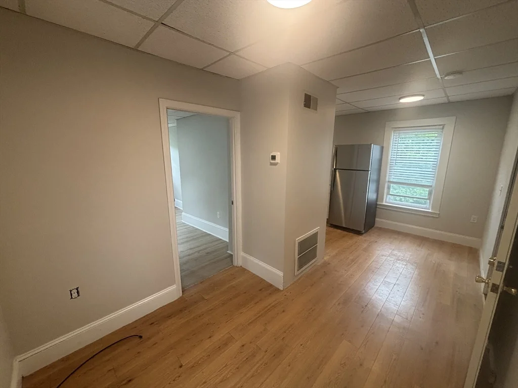 1 bed, 1 bath apartment for rent at 261 Plymouth St Unit 4, East Bridgewater — photo 6 of 10