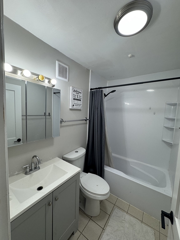 1 bed, 1 bath apartment for rent at 261 Union St Unit 33, Rockland — photo 2 of 11