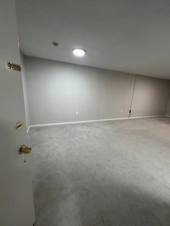 1 bed, 1 bath apartment for rent at 261 Union Unit 37, Rockland — photo 5 of 6