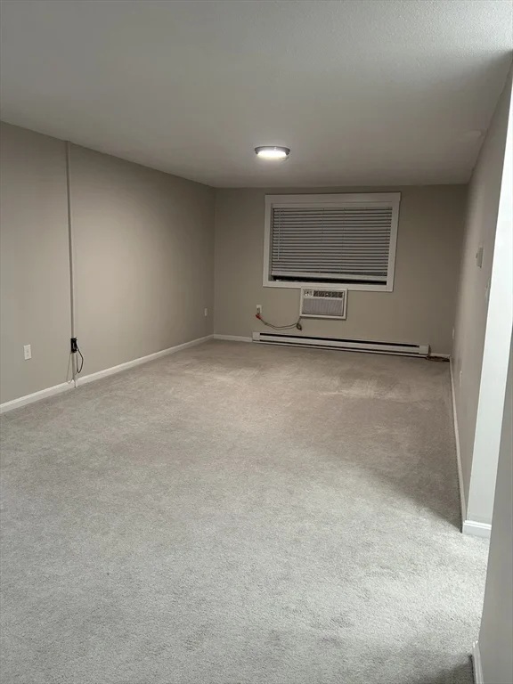 1 bed, 1 bath apartment for rent at 261 Union Unit 37, Rockland — photo 3 of 6
