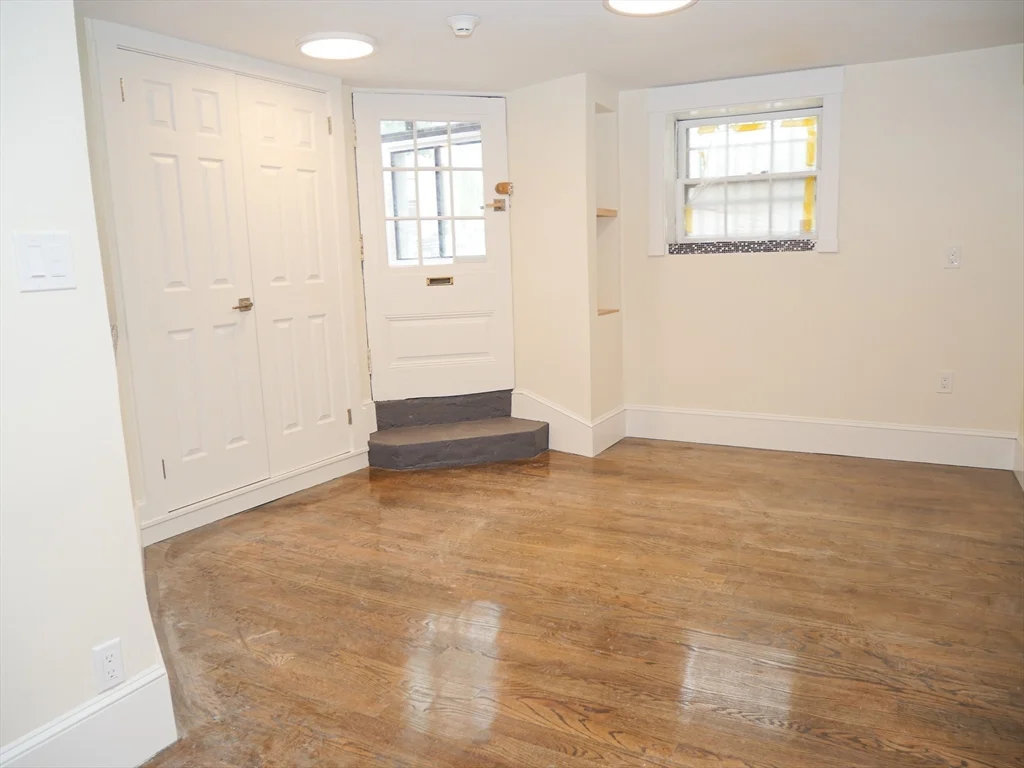 2 bed, 2 bath apartment for rent at 261 W Newton Unit B, Back Bay — photo 6 of 7
