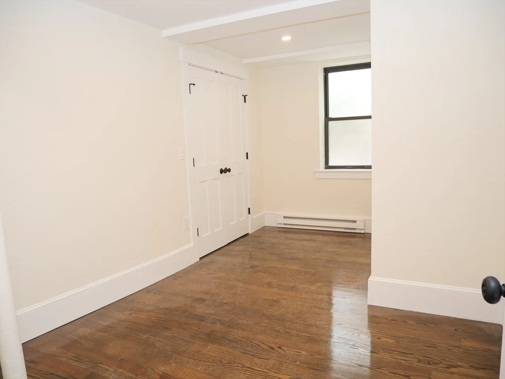 2 bed, 2 bath apartment for rent at 261 W Newton Unit B, Back Bay — photo 3 of 7