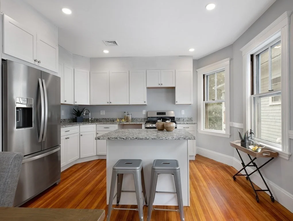 4 bed, 2 bath apartment for rent at 261 Walnut St Unit 3, High Street Hill — photo 8 of 14