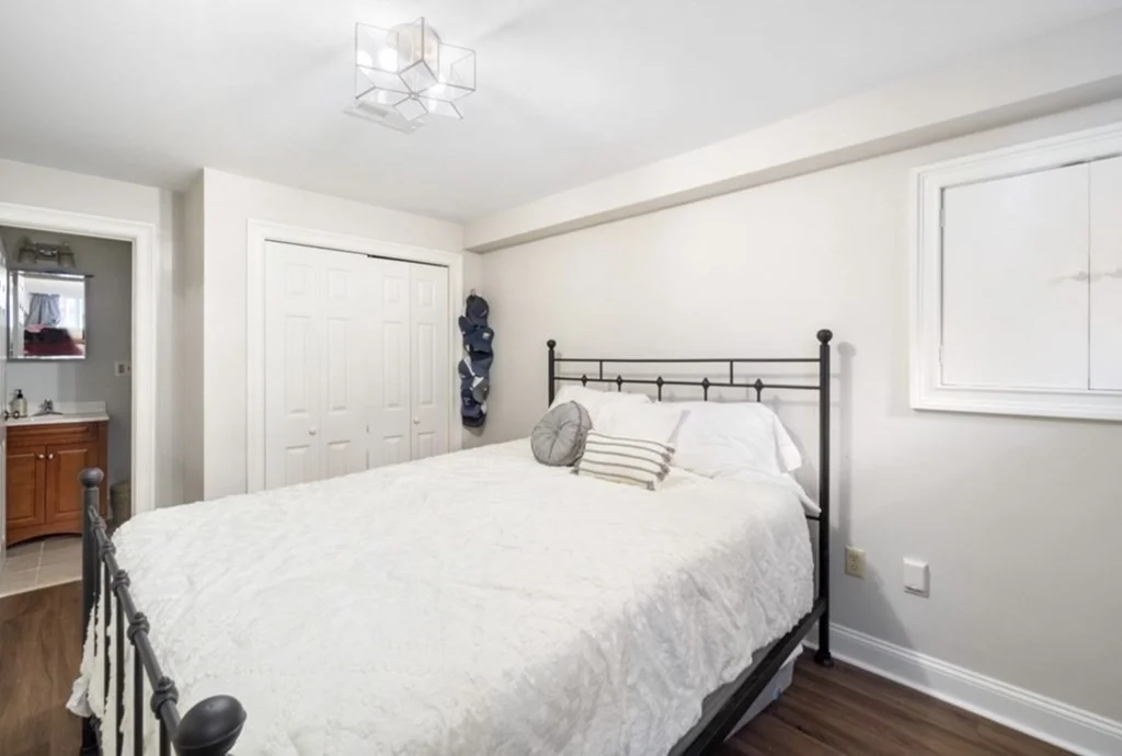 2 bed, 2 bath apartment for rent at 261 West 2nd St Unit 1, South Boston — photo 10 of 16