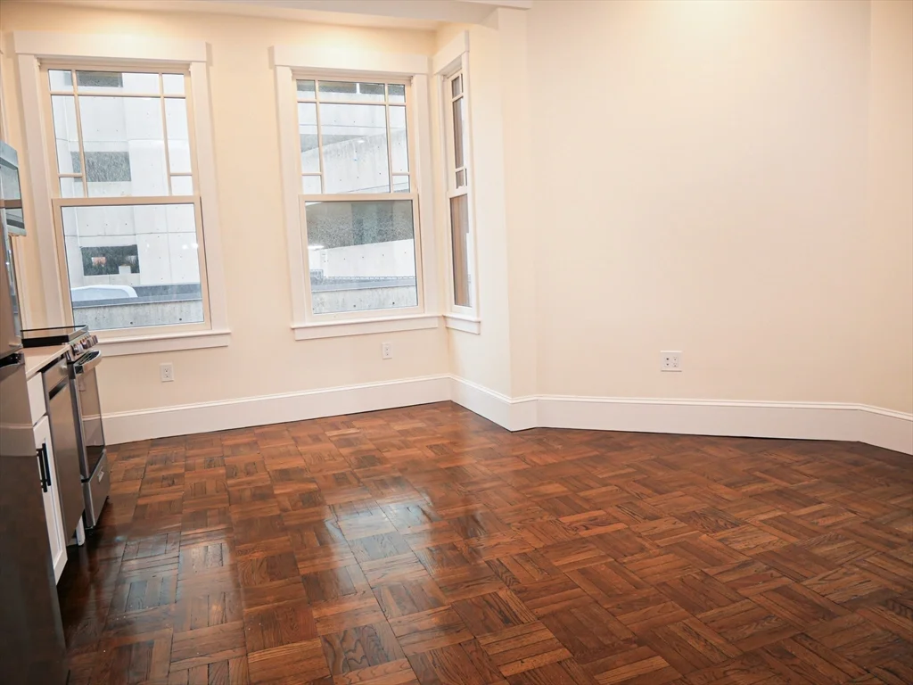 Studio bed, 1 bath apartment for rent at 261 W Newton Unit 2-001B, Back Bay — photo 2 of 6
