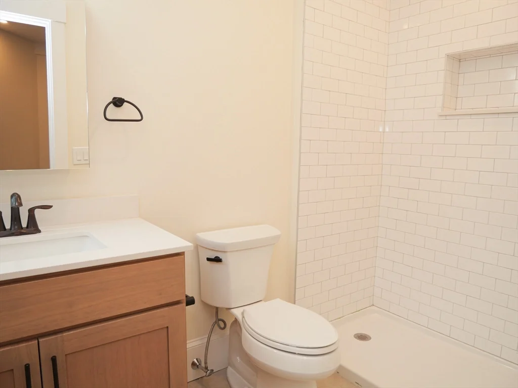 Studio bed, 1 bath apartment for rent at 261 W Newton Unit 2-001B, Back Bay — photo 3 of 6