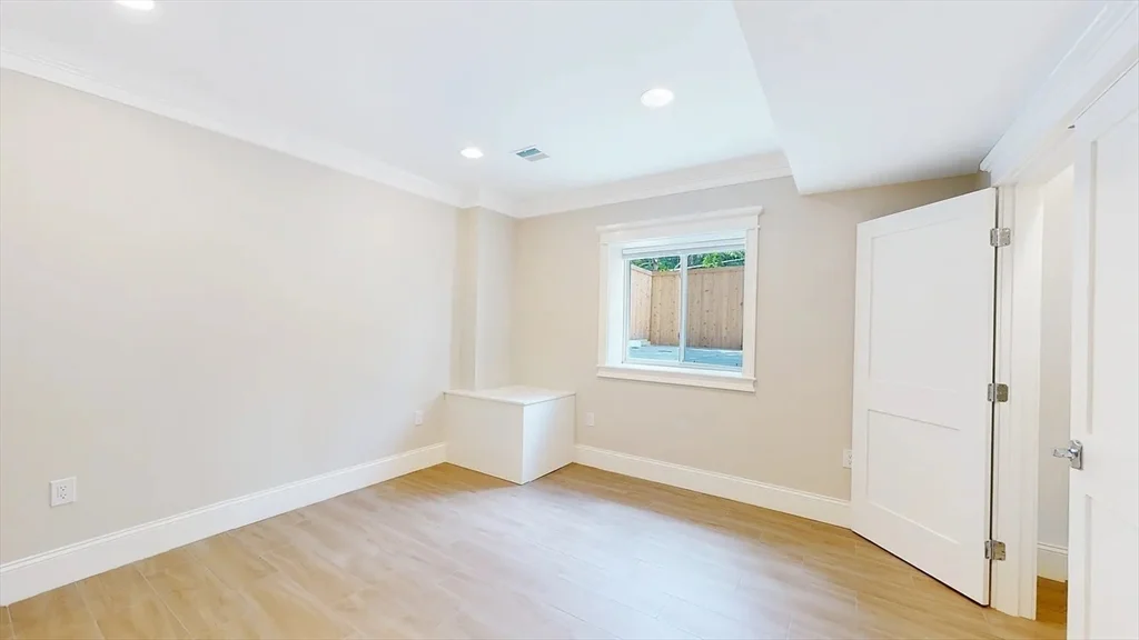 2 bed, 2 bath apartment for rent at 262 Brown St Unit 2, Waltham — photo 3 of 8