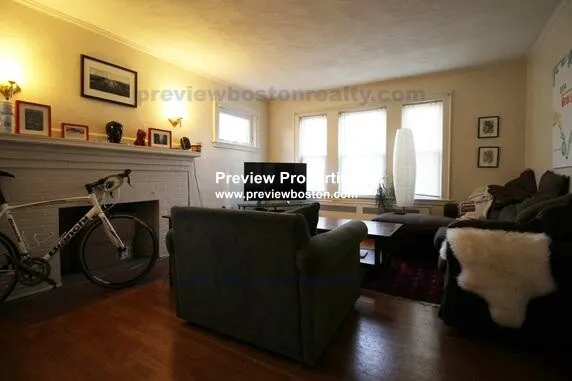 2 bed, 1 bath apartment for rent at 262 Corey Rd Unit 1P, Brighton — photo 1 of 6