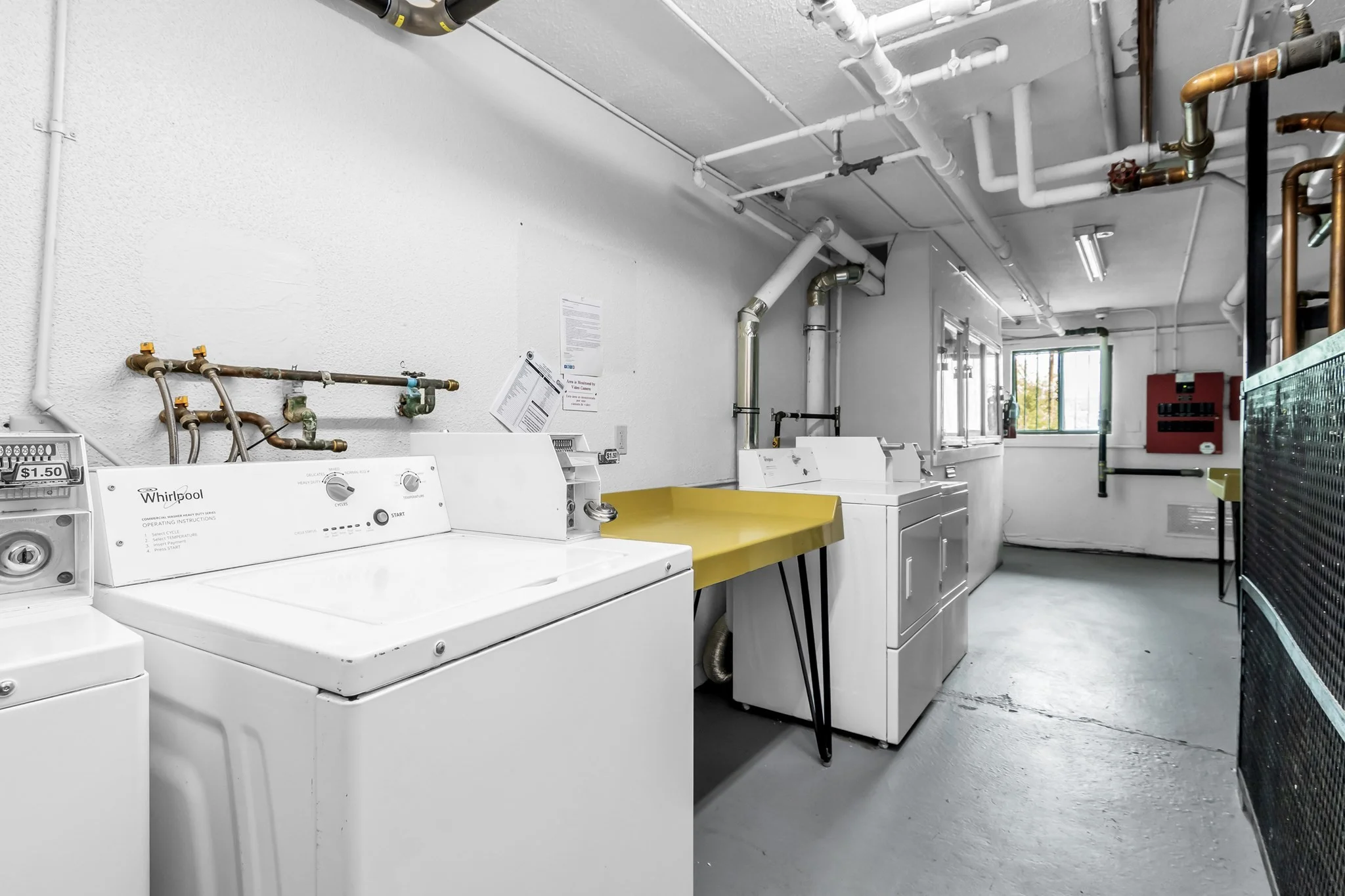2 bed, 1 bath apartment for rent at 262 E Haverhill St Unit 2, Lawrence — photo 3 of 9