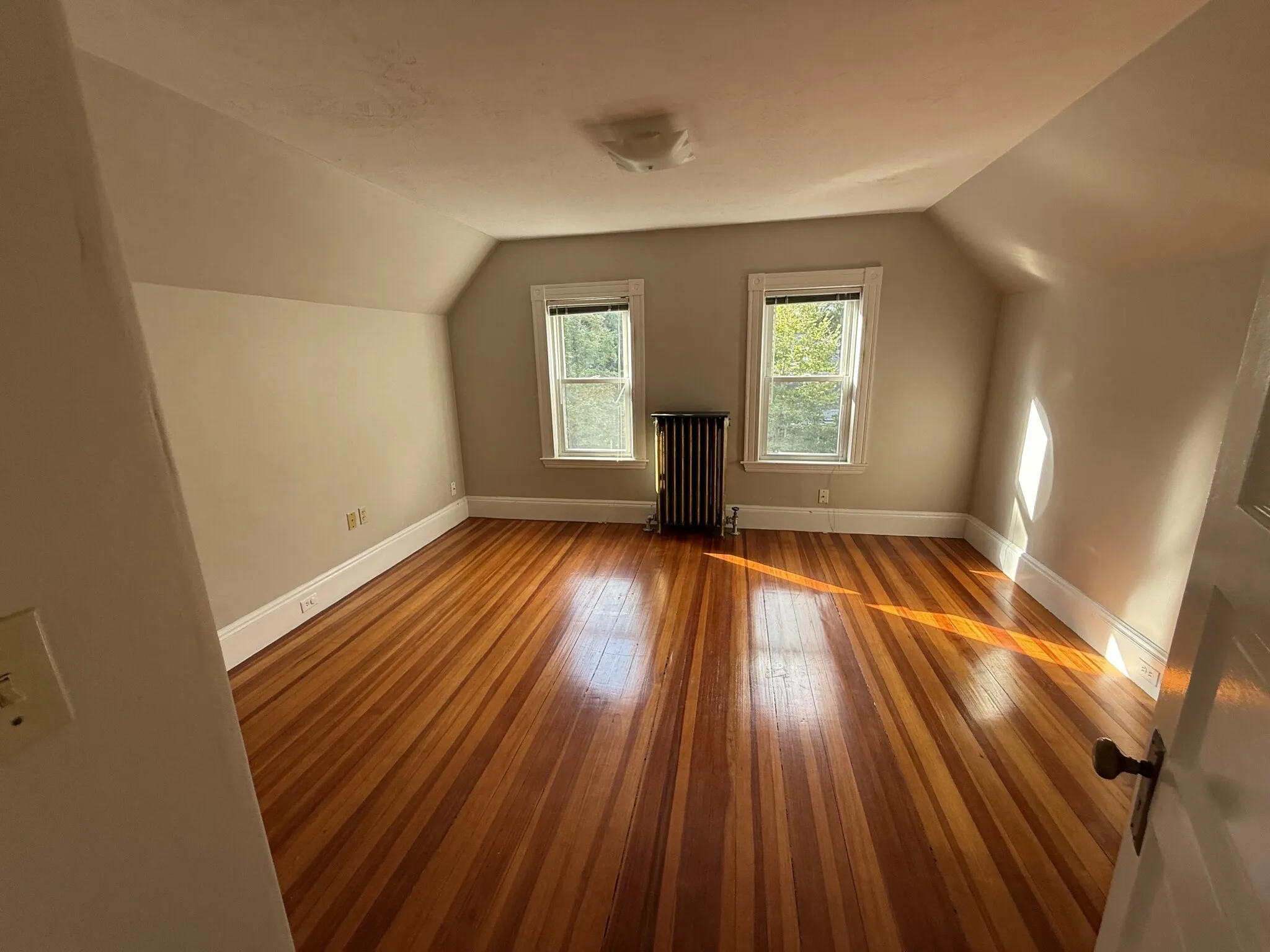 2 bed, 1 bath apartment for rent at 262 Lake Ave Unit 3, Newton Highlands — photo 11 of 16