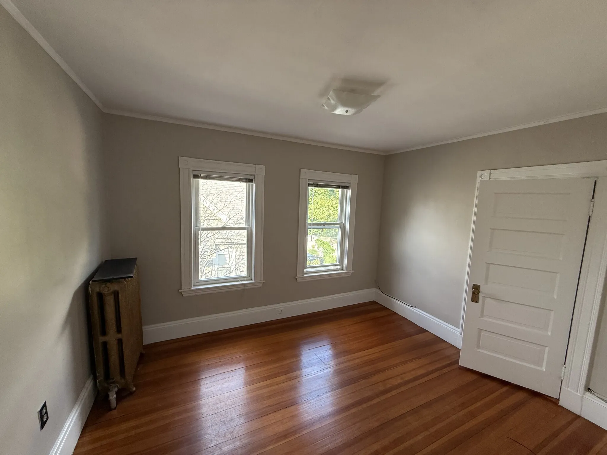 2 bed, 1 bath apartment for rent at 262 Lake Ave Unit 3, Newton Highlands — photo 3 of 16