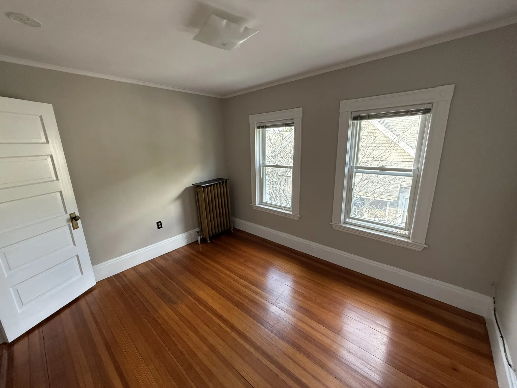 2 bed, 1 bath apartment for rent at 262 Lake Ave Unit 3, Newton Highlands — photo 5 of 16
