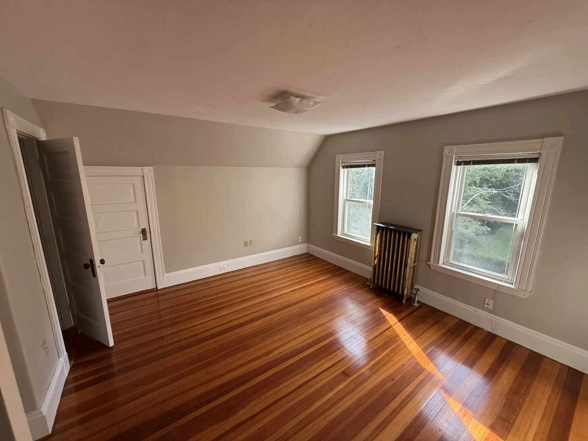 2 bed, 1 bath apartment for rent at 262 Lake Ave Unit 3, Newton Highlands — photo 12 of 16
