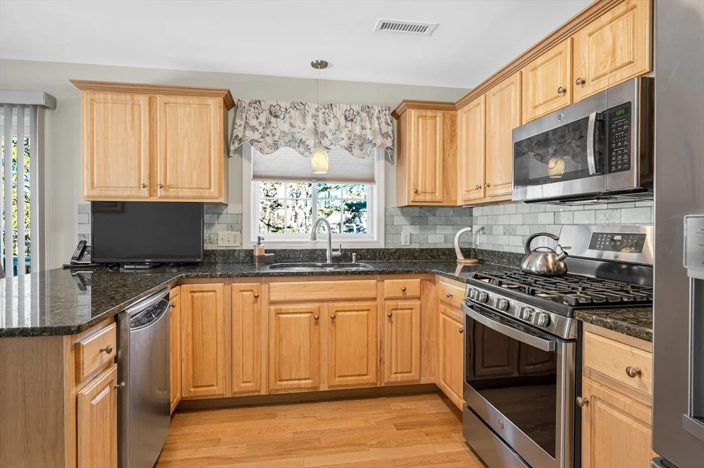 2 bed, 2 bath apartment for rent at 262 Littleton Rd Unit 14, Chelmsford — photo 14 of 30