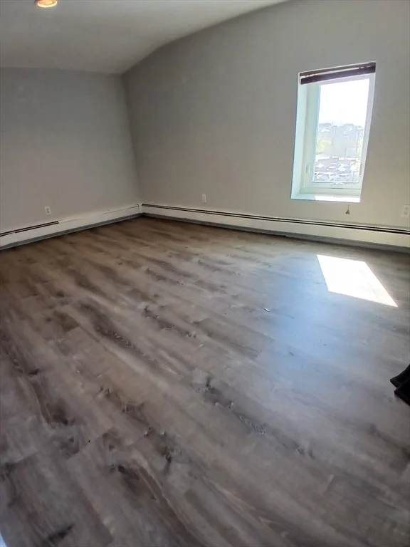 1 bed, 1 bath apartment for rent at 262 Main St Unit 3, Gloucester — photo 5 of 5