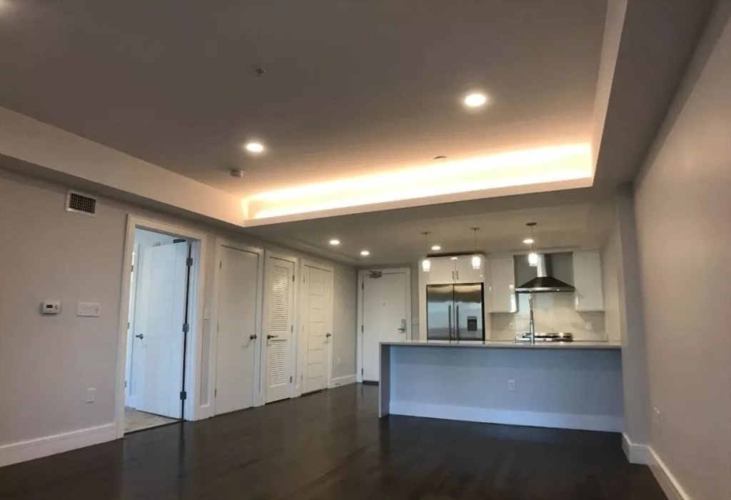 1 bed, 1 bath apartment for rent at 262 Monsignor O'brien Highway Unit 305, East Cambridge — photo 2 of 12