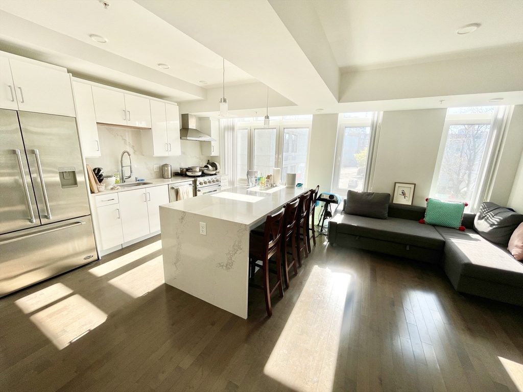 2 bed, 1 bath apartment for rent at 262 Monsignor O'brien Hwy Unit 306, East Cambridge — photo 2 of 37
