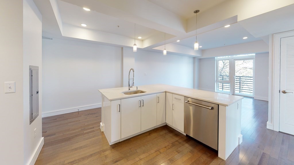 1 bed, 1 bath apartment for rent at 262 Monsignor Obrien Hwy Unit 312, East Cambridge — photo 2 of 25