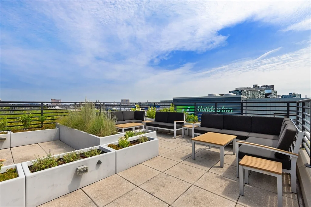 2 bed, 2 bath apartment for rent at 262 Monsignor Obrien Hwy Unit 405, East Cambridge — photo 11 of 14