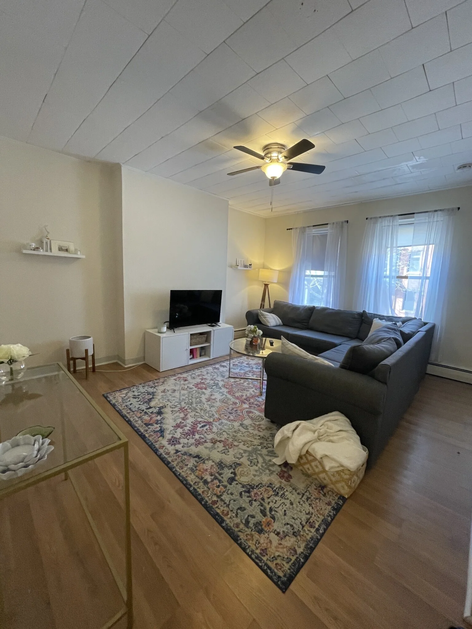 3 bed, 1 bath apartment for rent at 262 Shawmut Ave Unit 2, South End — photo 3 of 6