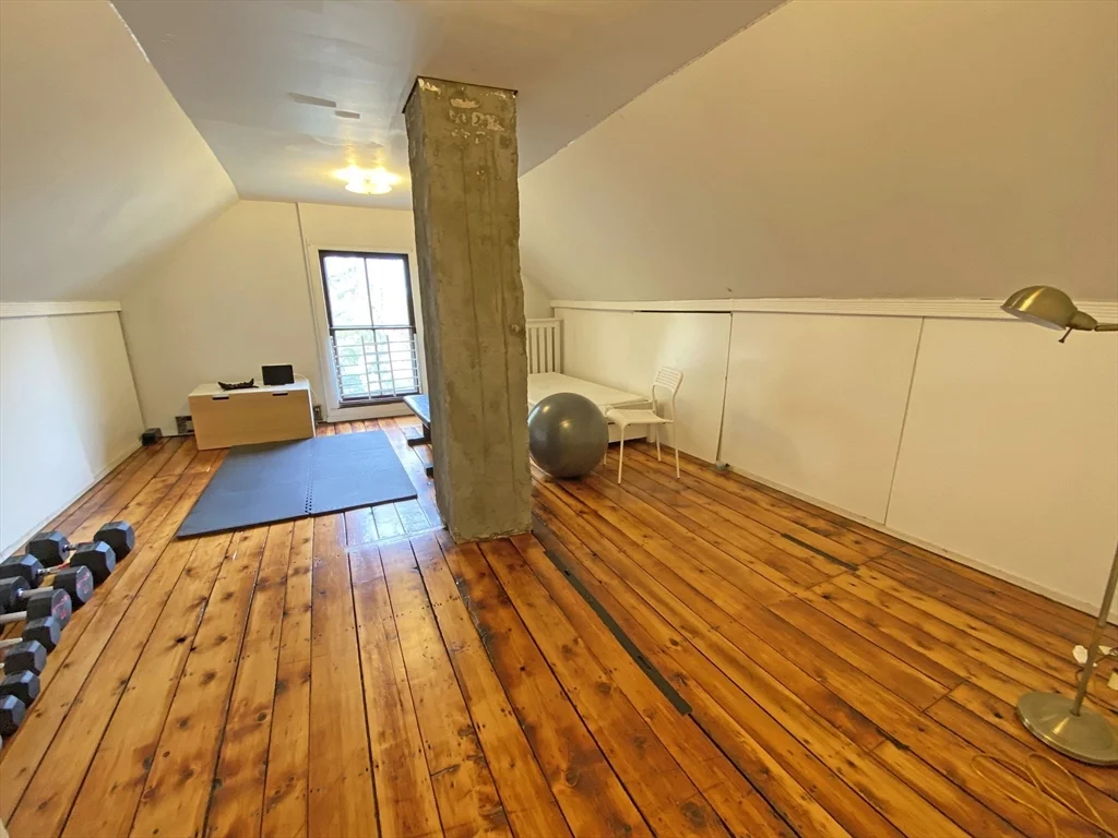 4 bed, 2 bath apartment for rent at 263 Auburndale Ave, Auburndale — photo 22 of 22