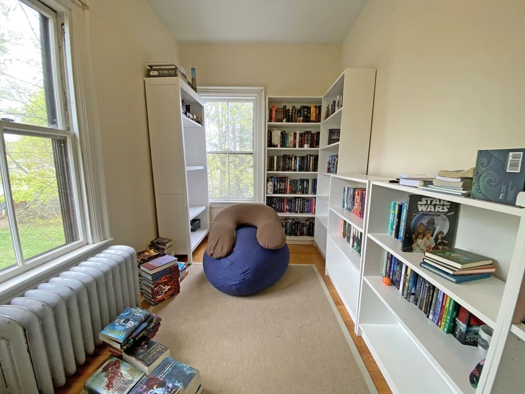 4 bed, 2 bath apartment for rent at 263 Auburndale Ave, Auburndale — photo 17 of 22