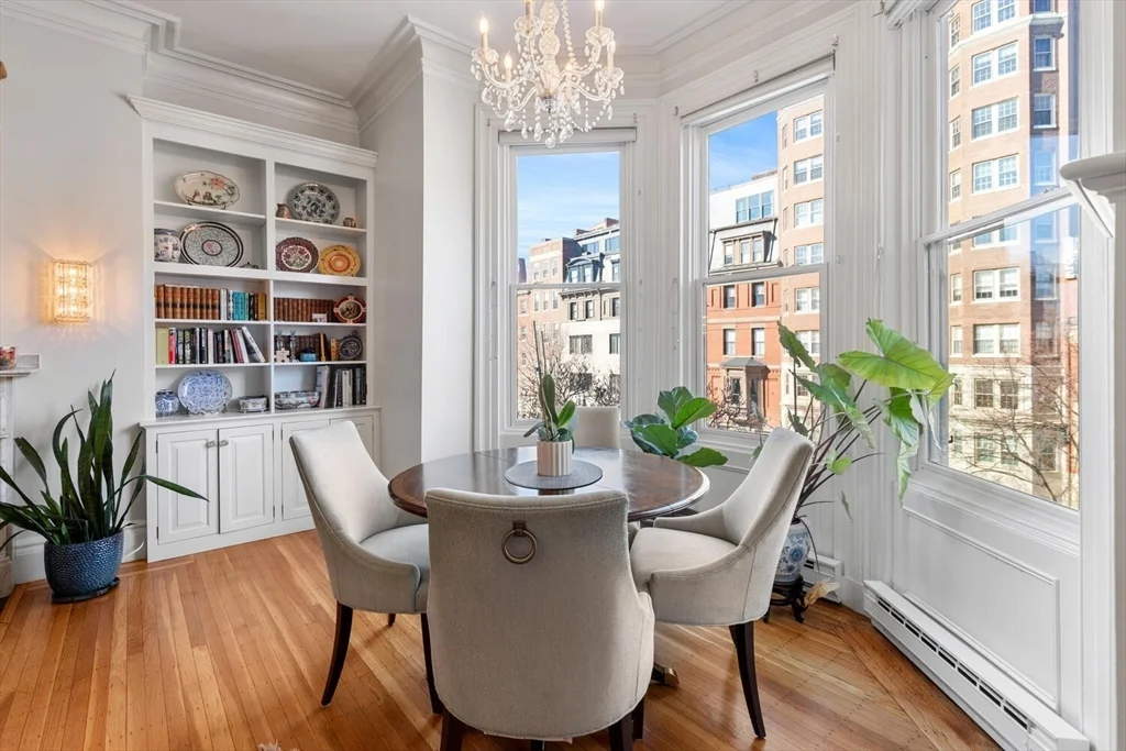 2 bed, 1 bath apartment for rent at 263 Beacon St Unit 3, Back Bay — photo 1 of 23