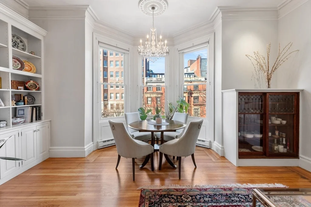 2 bed, 1 bath apartment for rent at 263 Beacon St Unit 3, Back Bay — photo 2 of 23